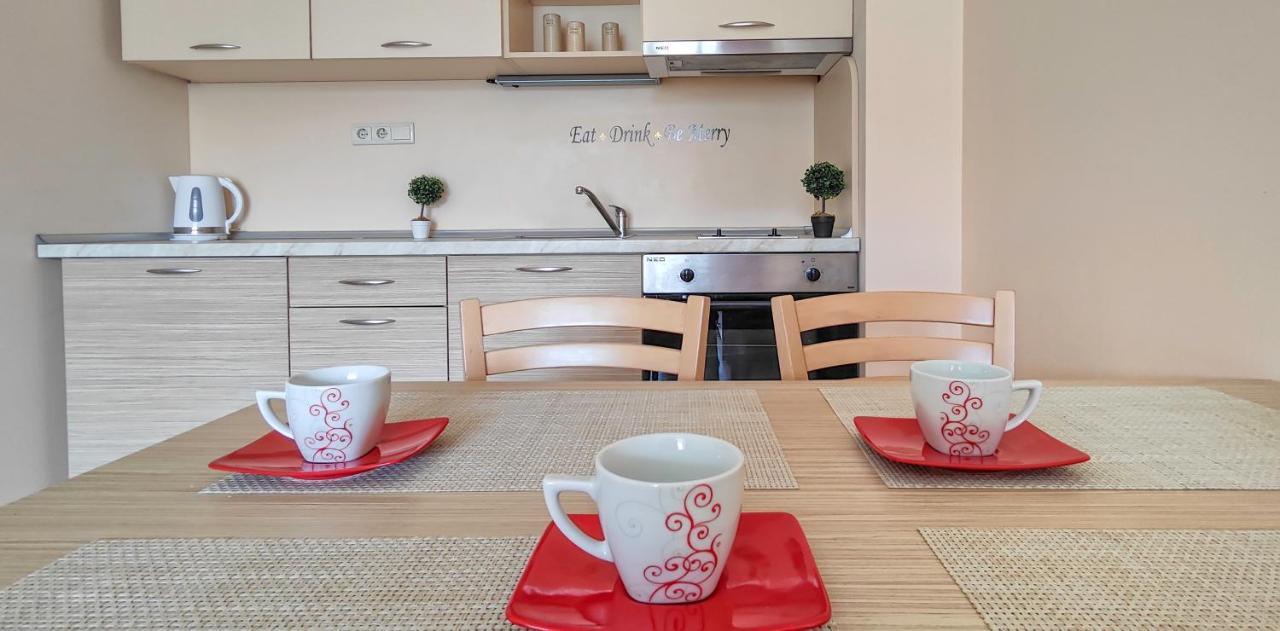Royal Sun Apartments Sunny Beach Ngoại thất bức ảnh