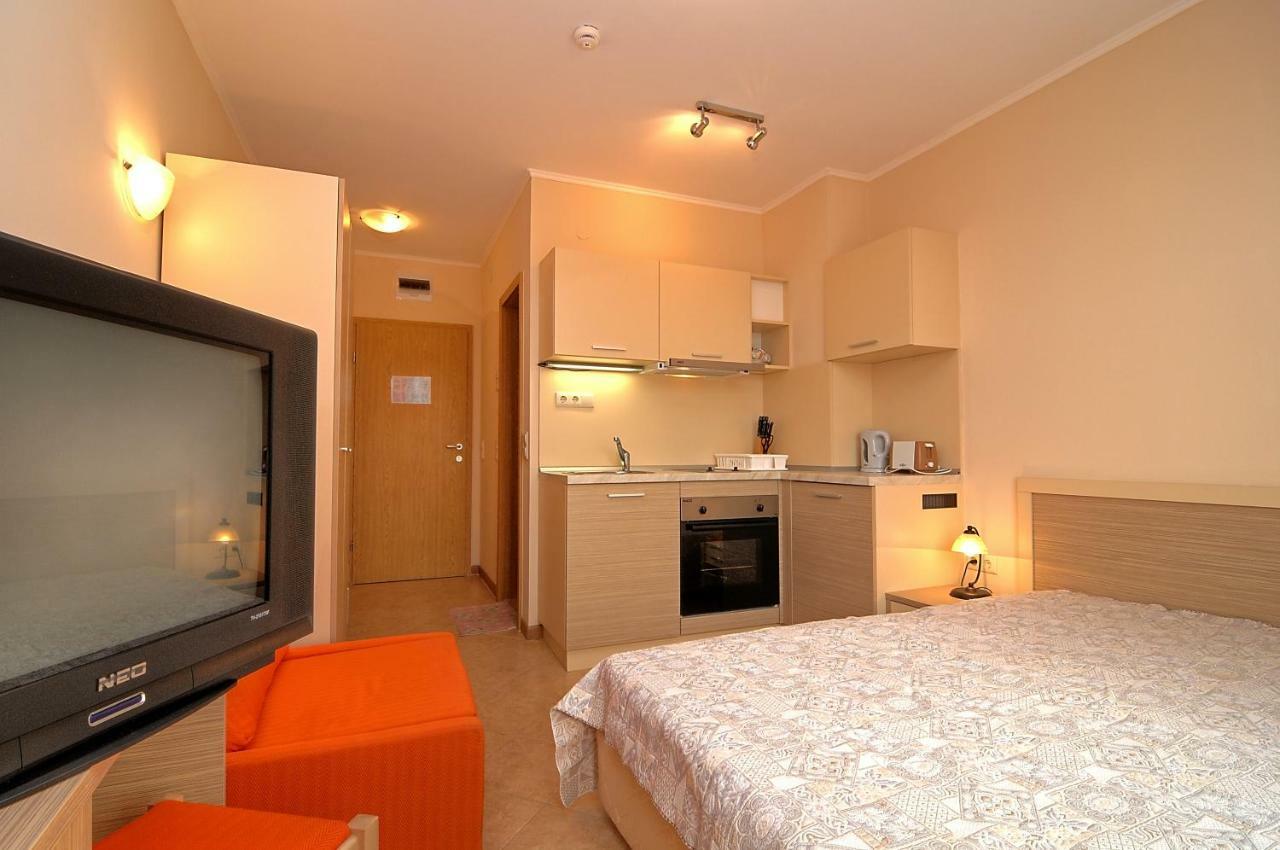 Royal Sun Apartments Sunny Beach Ngoại thất bức ảnh